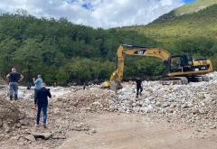 FOTO - GALERIJA | Drežnica se čisti nakon obilnih poplava, izbori se održavaju redovito